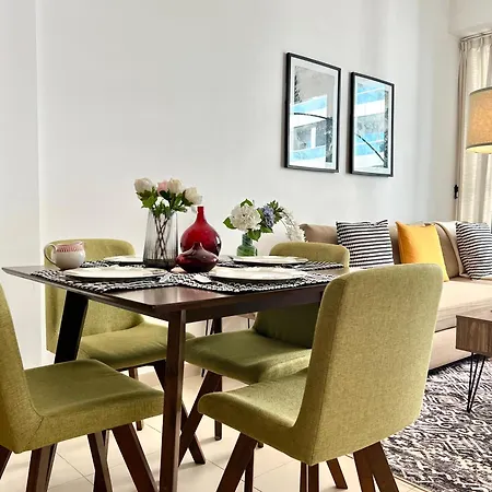 Modern 1Bhk Unit With Canal View Dubai Exterior photo