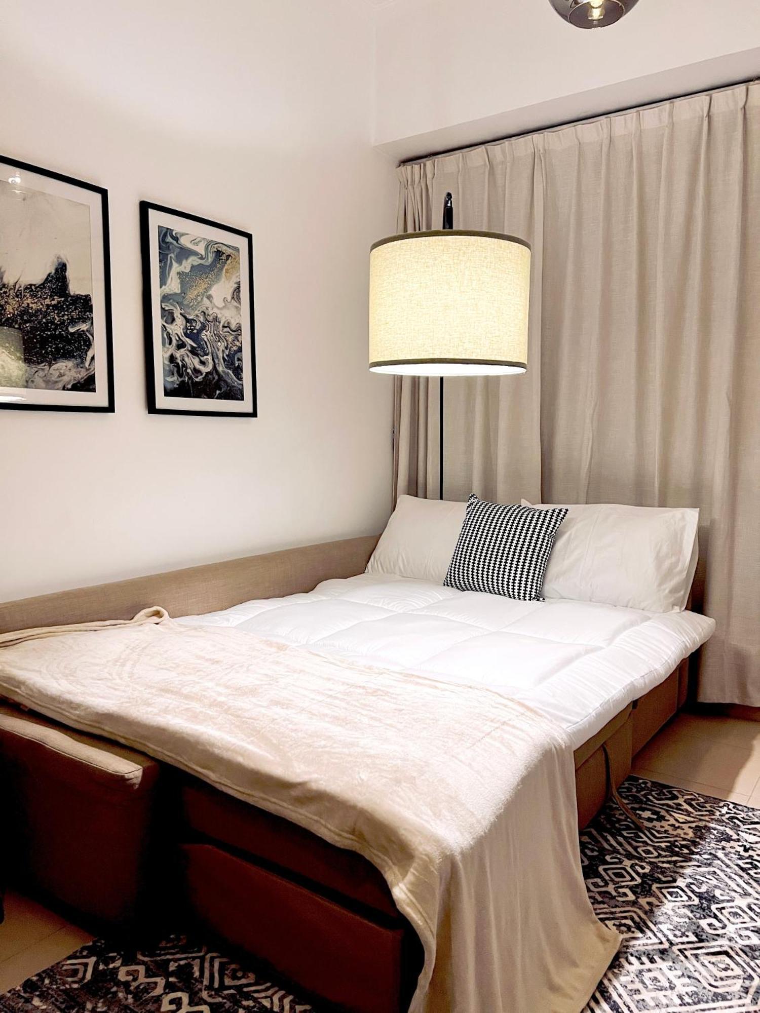 Apartment Modern 1bhk Unit With Canal View *